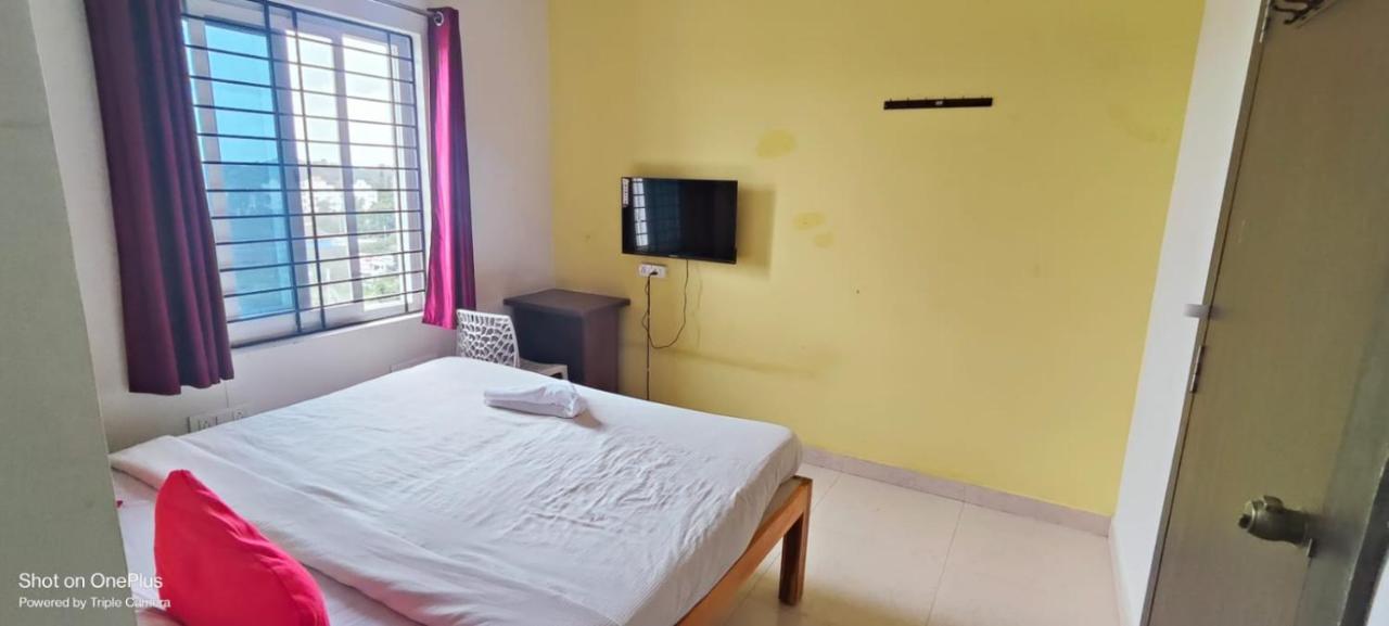 The Bliss Inn Bangalore Exterior photo